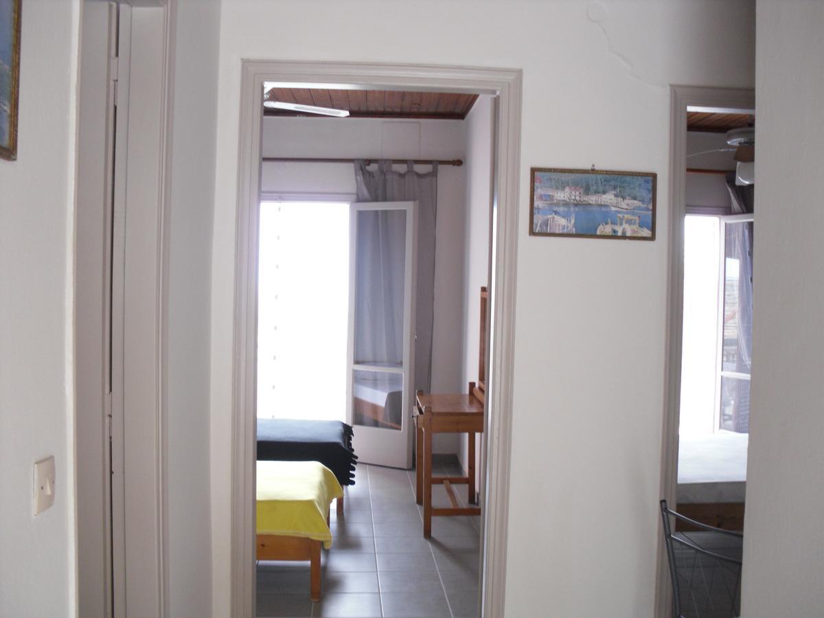 Ferienwohnung Spiti Kritikos Benitses  Exterior foto